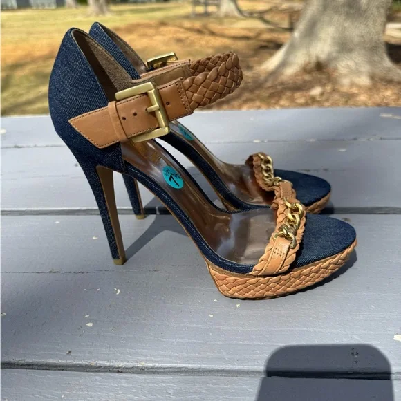 Guess Marciano Stylish Women's Heels with Woven Strap S/7.5 - Picture 3 of 15